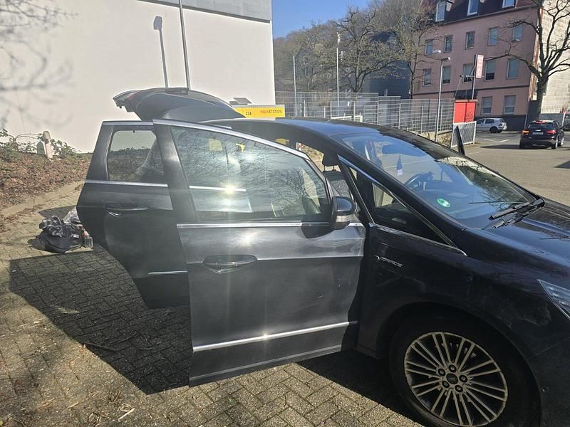 Gebraucht Ford S-MAX Vignale 150 PS (110 kW) 2019 Schwarz Van / Kleinbus