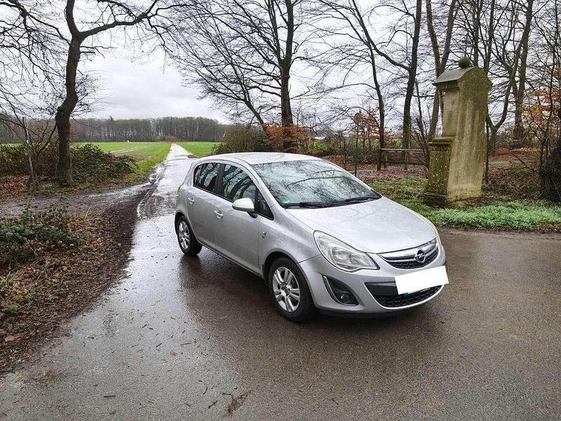 Gebraucht Opel Corsa Satellite 87 PS (63 kW) 2011 Silber Kleinwagen