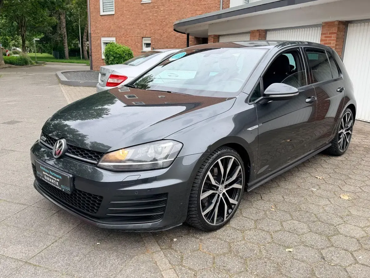 Gebraucht VW Golf VII GTD 184 PS (135 kW) 2015 Grau Limousine