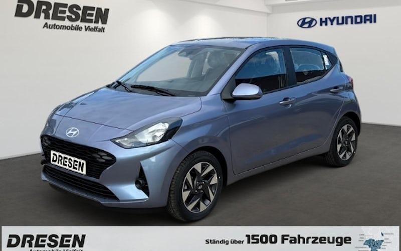 Blau Neu 2025 Hyundai i10 Trend Kleinwagen | 18.590 € (Fairer Preis) - Bild 1/4