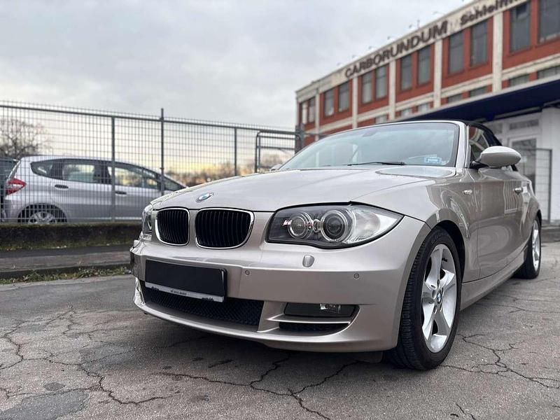 Gebraucht BMW 118 Cabriolet M Sport 143 PS (105 kW) 2008 Kaschmirsilber metallic Cabrio