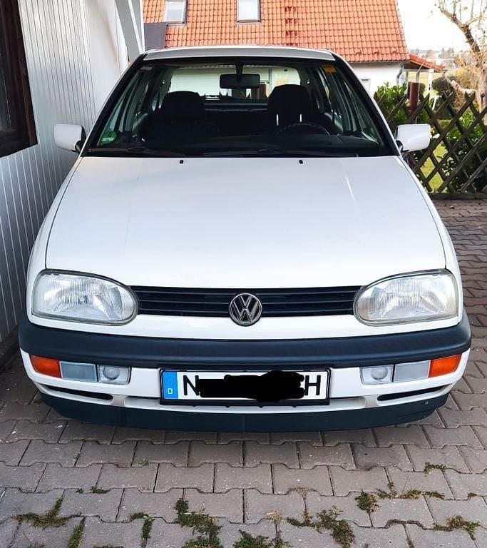 Gebraucht VW Golf III 75 PS (55 kW) 1992 Weiß Kleinwagen