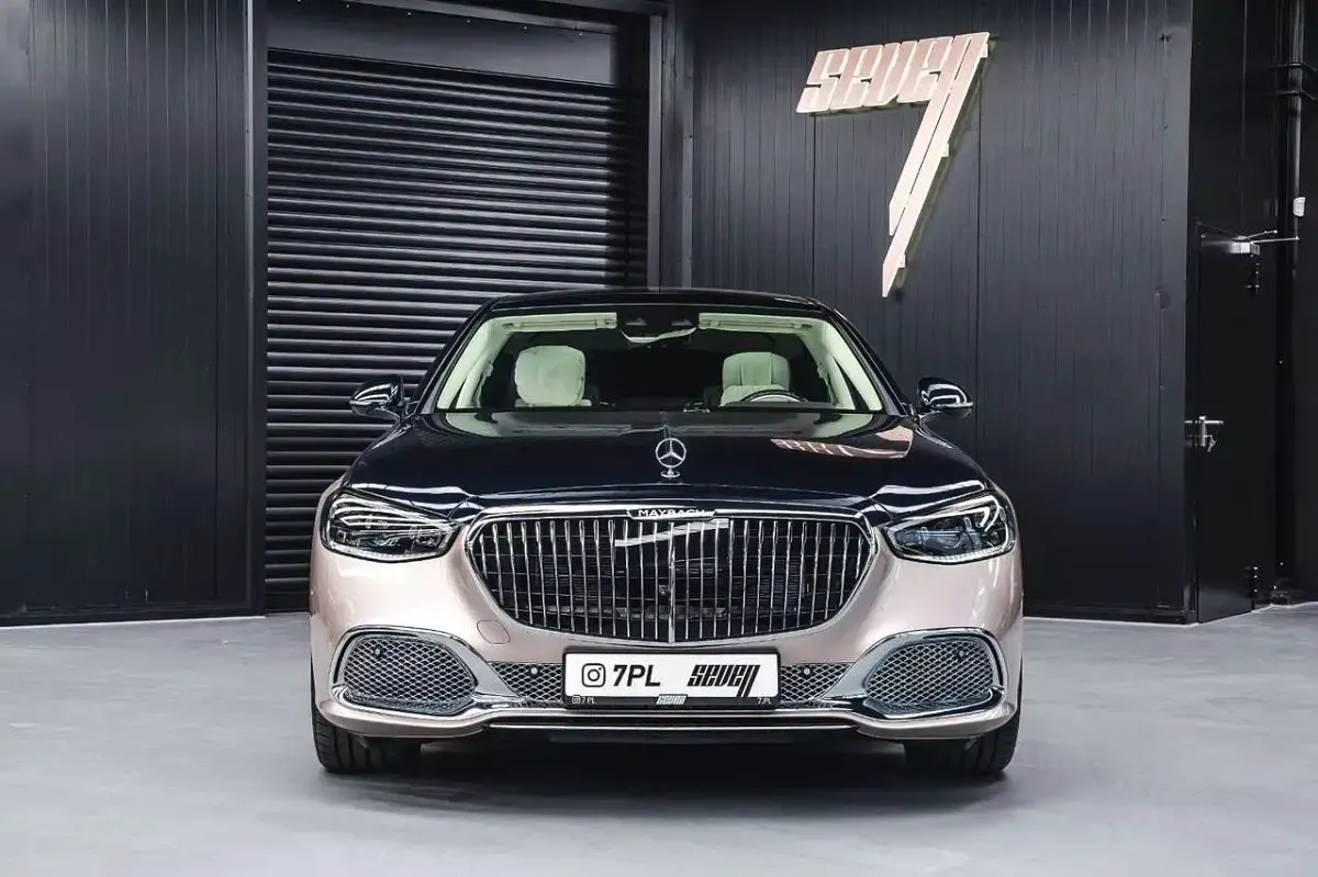 Neu Mercedes S680 Maybach 612 PS (450 kW) 2025 Light rose / nautical blue Limousine
