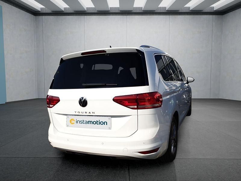 Neu VW Touran 150 PS (110 kW) 2026 Weiß Van / Kleinbus