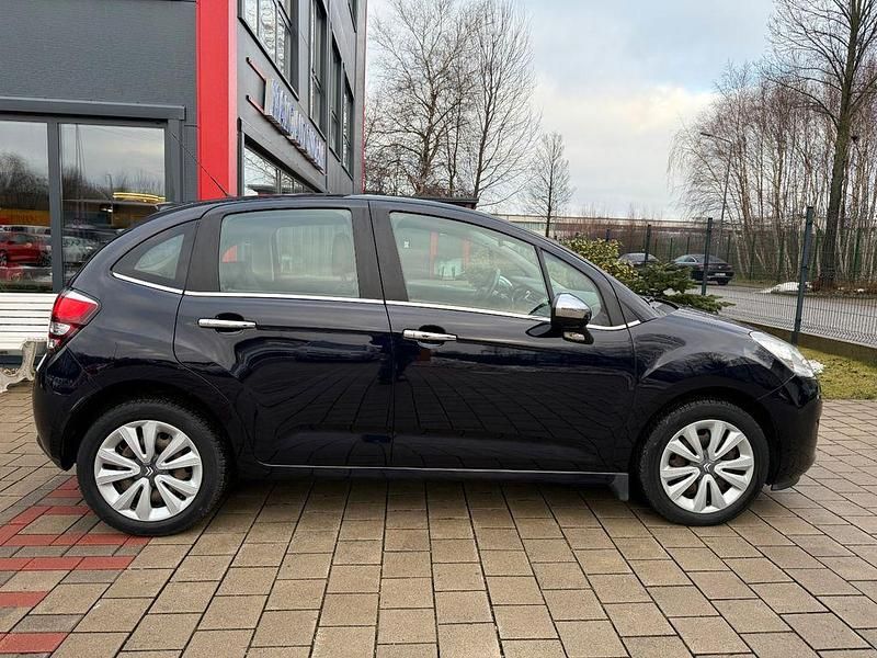 Gebraucht Citroën C3 SELECTION 82 PS (60 kW) 2015 Blau Limousine