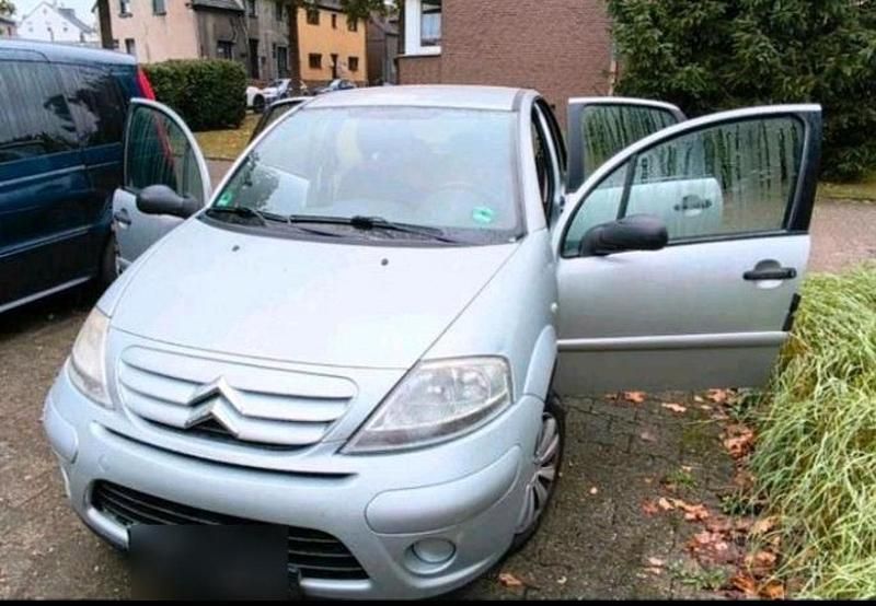 Silber Gebraucht 2009 Citroën C3 Kleinwagen | 1.350 € (Fairer Preis) - Bild 1/4