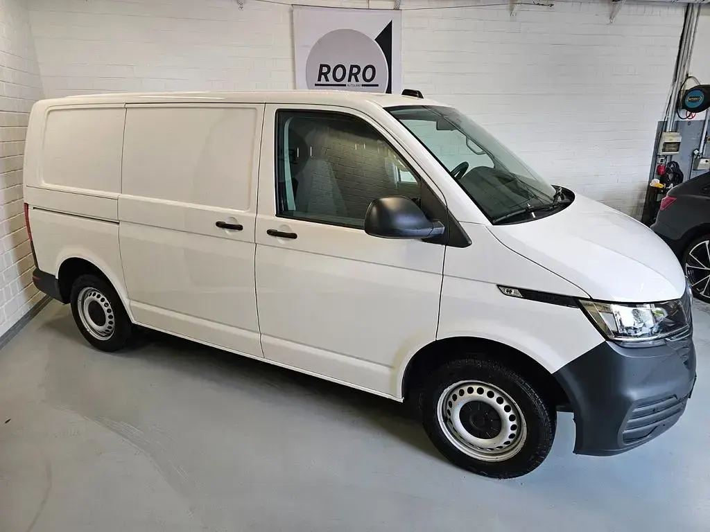 Gebraucht VW T6.1 150 PS (110 kW) 2021 Weiß Van