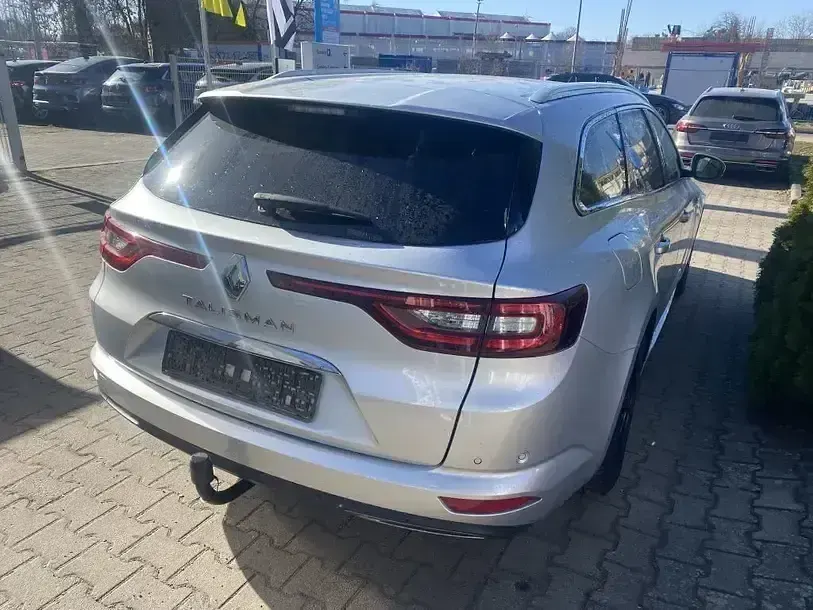 Gebraucht Renault Talisman GrandTour Initiale 200 PS (147 kW) 2017 Silber Kombi