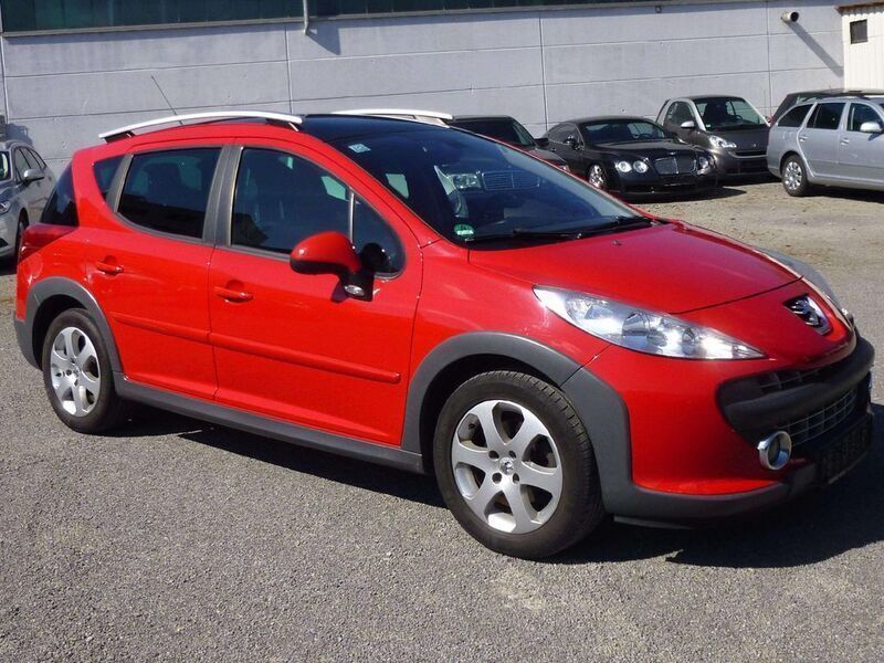 Gebraucht Peugeot 207 120 PS (88 kW) 2008 Farbe rot aden/deckende lack Kombi