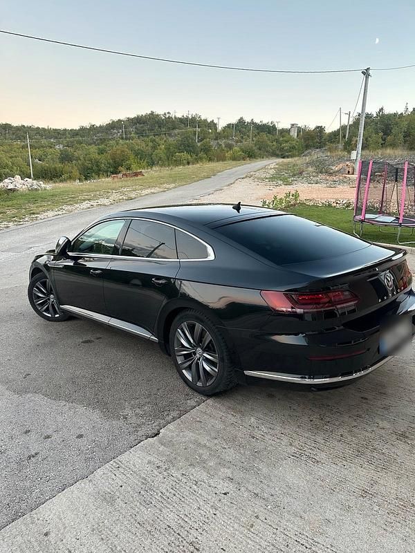 Gebraucht VW Arteon 150 PS (110 kW) 2017 Schwarz Kleinwagen