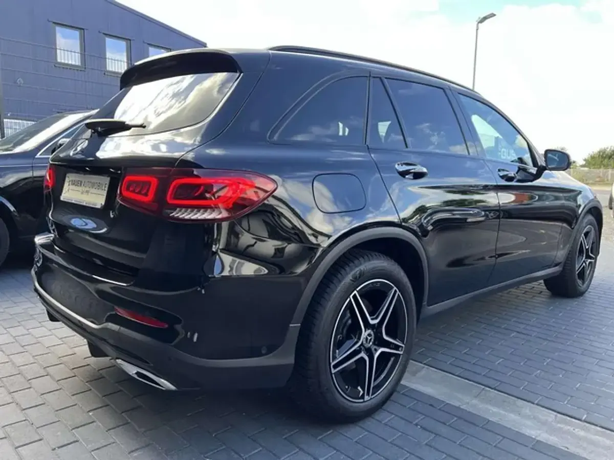 Gebraucht Mercedes GLC400d AMG 330 PS (242 kW) 2021 Schwarz SUV