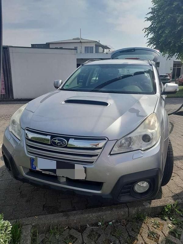 Other Gebraucht 2013 Subaru Legacy Comfort Kombi | 3.000 € - Bild 1/4