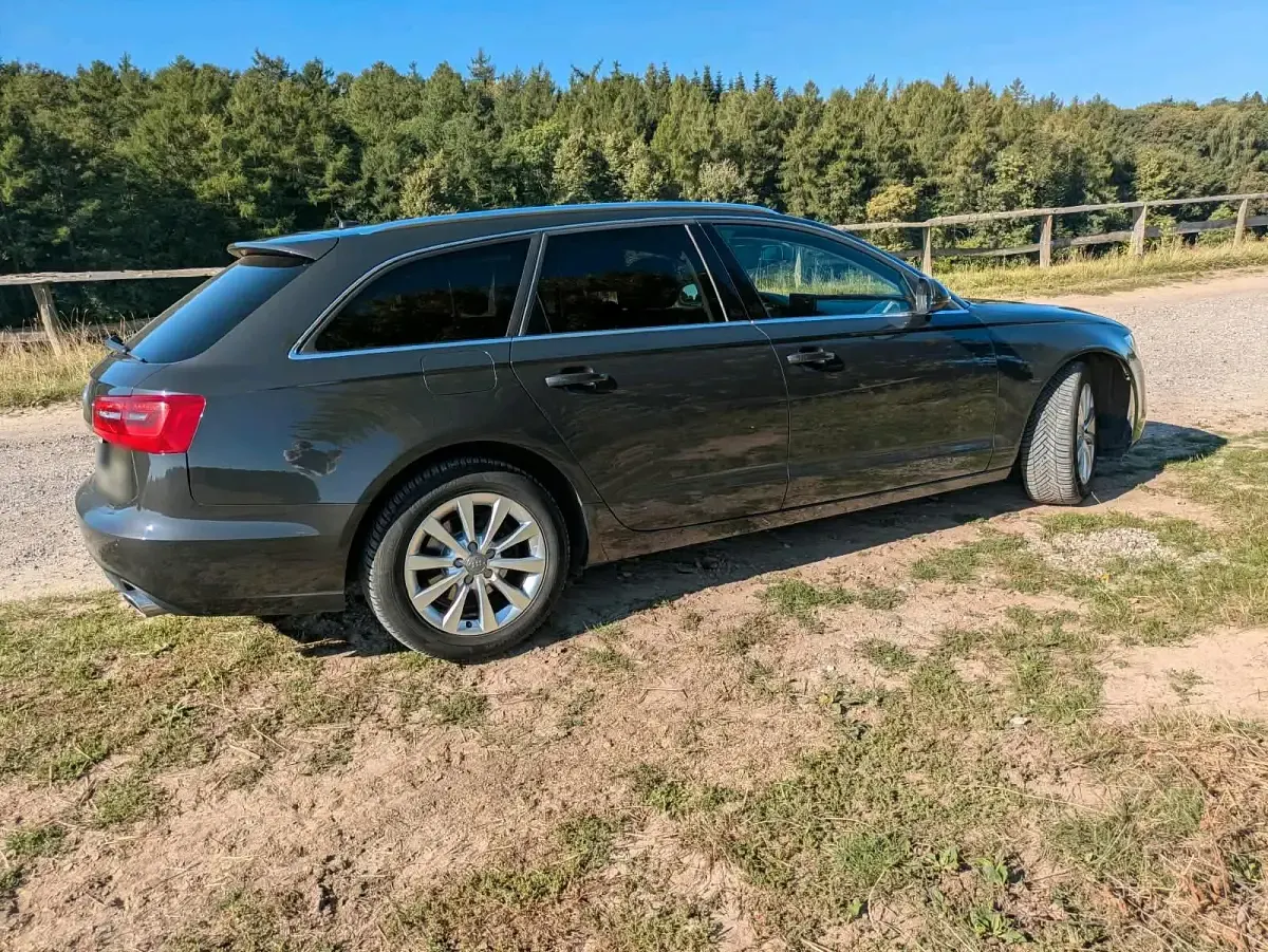 Gebraucht Audi A6 204 PS (150 kW) 2014 Schwarz Kombi