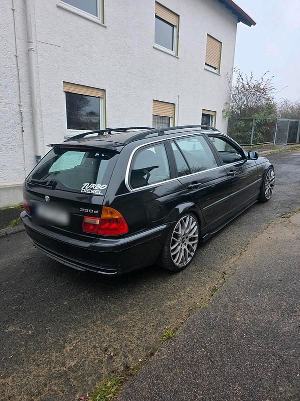 Gebraucht BMW 330 270 PS (198 kW) 2002 Schwarz Kombi