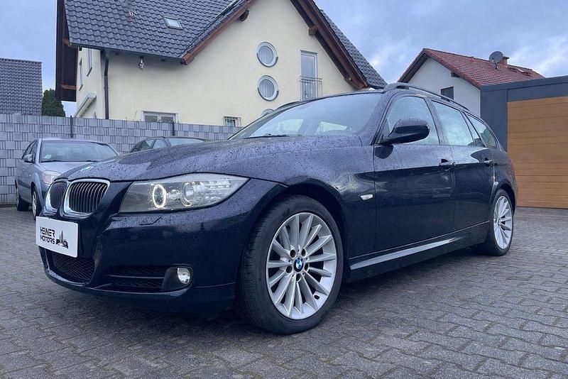 Blau Gebraucht 2008 BMW 325 Sport Line Limousine | 9.790 € (Teuer) - Bild 1/4