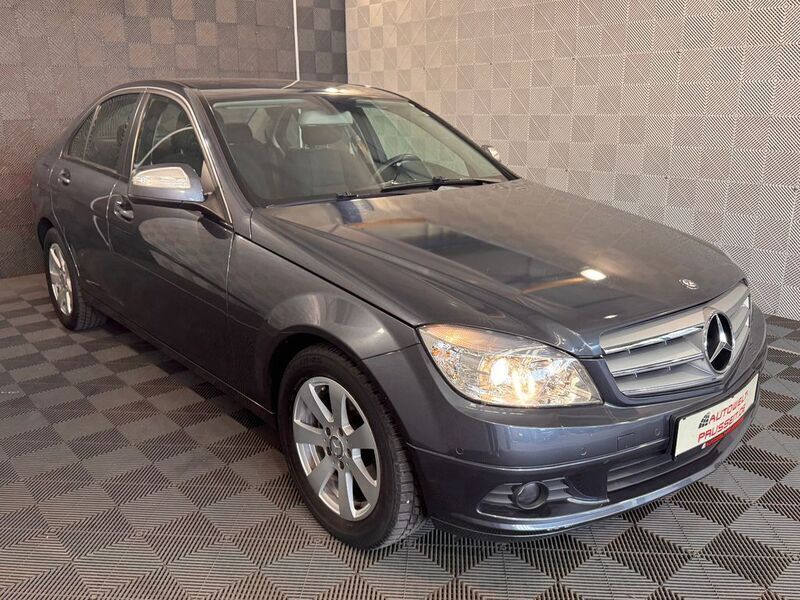 Grau Gebraucht 2008 Mercedes C180 Classic Limousine | 9.250 € (Fairer Preis) - Bild 1/4