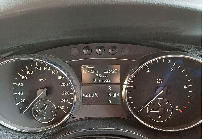 Gebraucht Mercedes R320 224 PS (164 kW) 2006 Schwarz Van / Kleinbus