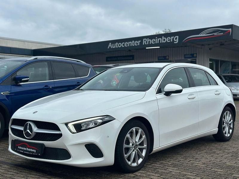 Weiß Gebraucht 2020 Mercedes A220 Limousine | 22.990 € (Fairer Preis) - Bild 1/4