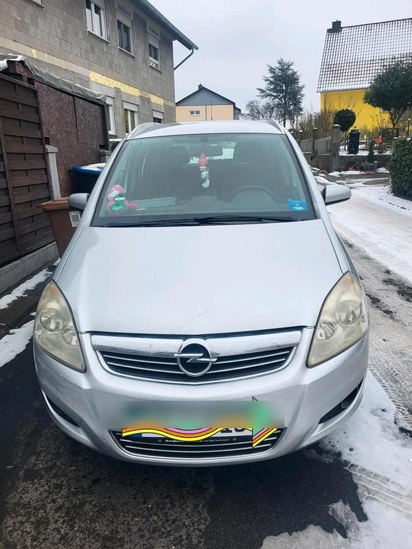 Gebraucht Opel Zafira 125 PS (91 kW) 2009 Silber Van / Kleinbus