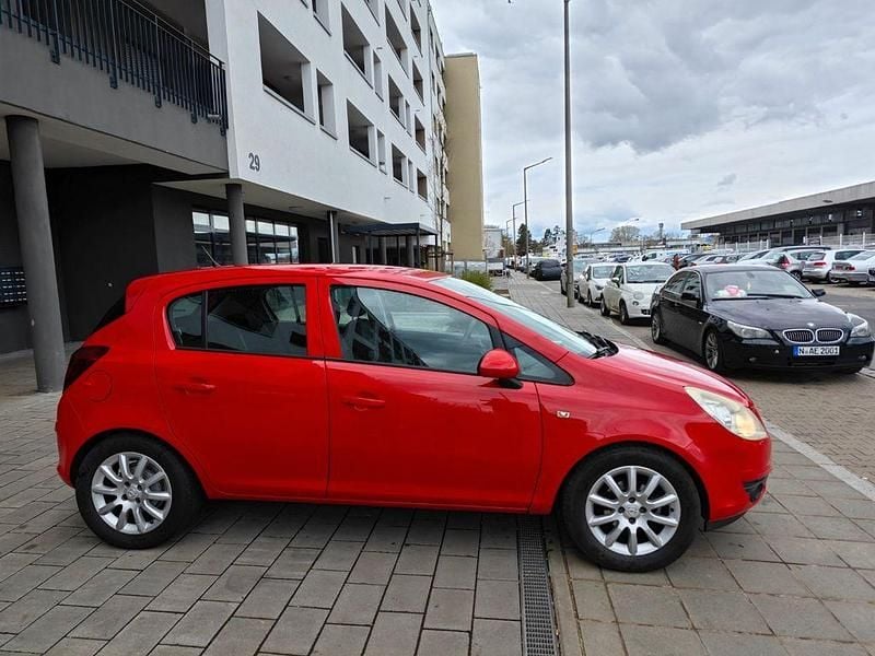 Gebraucht Opel Corsa Edition 80 PS (58 kW) 2010 Rot Kleinwagen