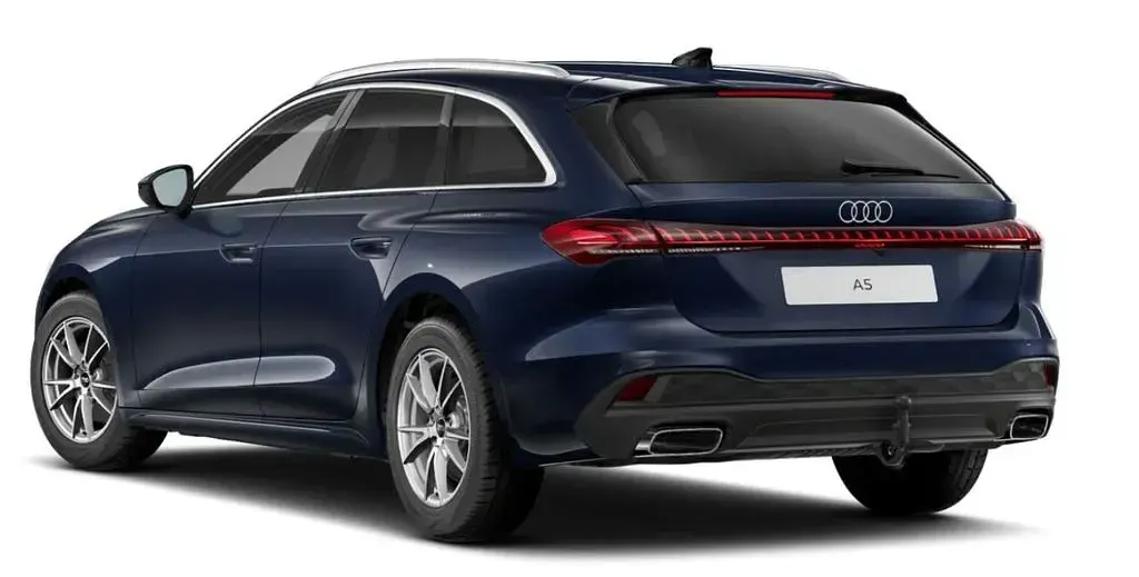 Second-hand Audi A5 Sport 204 CP (150 kW) 2025 Albastru Break
