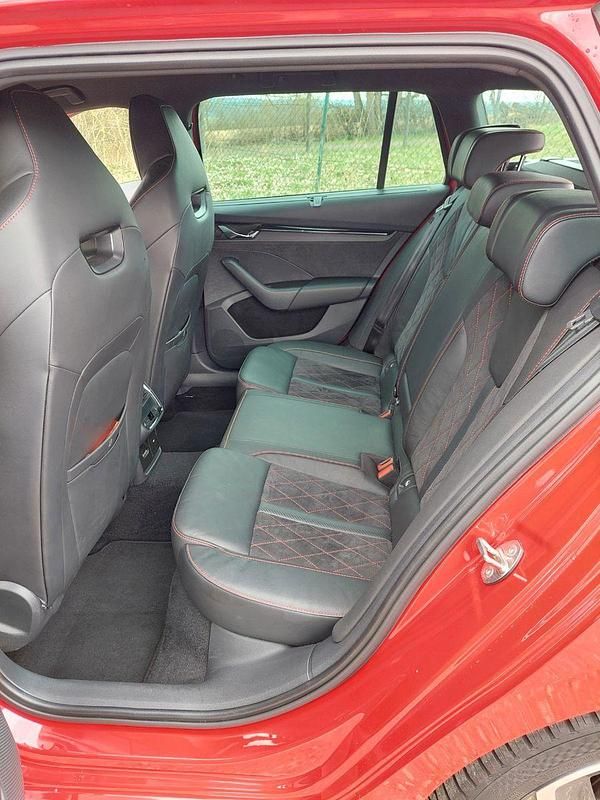 Second-hand Skoda Octavia RS 245 CP (180 kW) 2021 Roșu Break