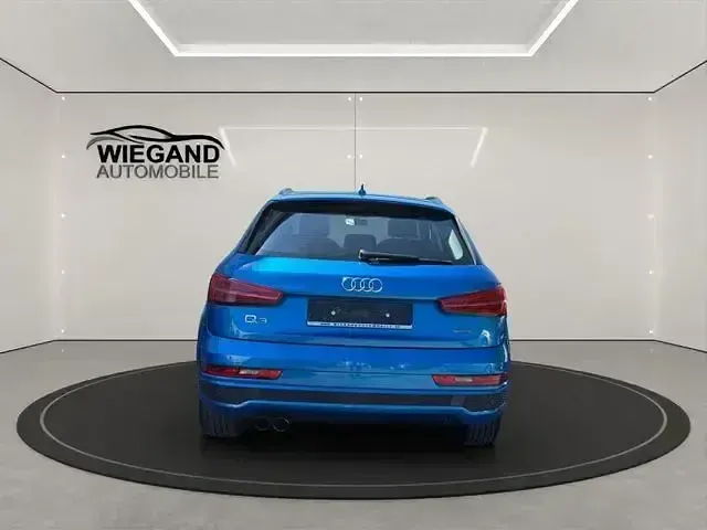 Gebraucht Audi Q3 S-Line 179 PS (131 kW) 2017 Blau SUV