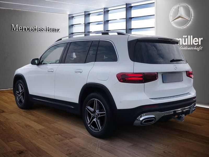 Gebraucht Mercedes GLB200 163 PS (119 kW) 2025 Weiß SUV