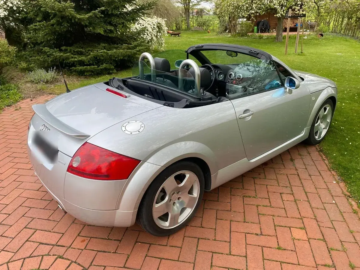 Gebraucht Audi TT Roadster 224 PS (164 kW) 1999 Silber Cabrio