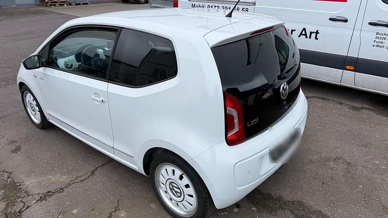 Gebraucht VW up! 75 PS (55 kW) 2012 Weiß Kleinwagen