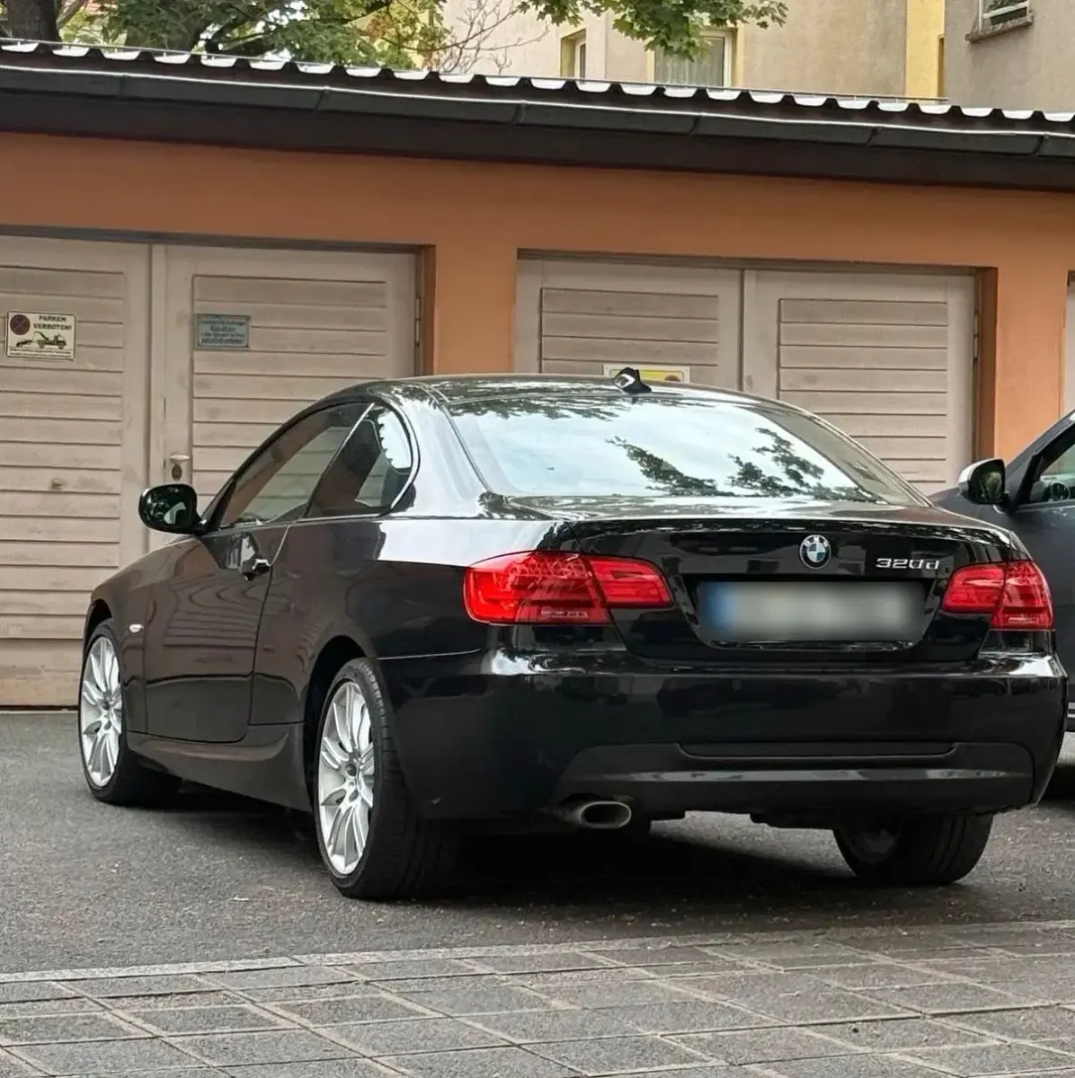 Gebraucht BMW 320 M Sport 184 PS (135 kW) 2010 Schwarz Coupé