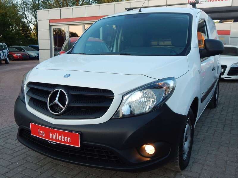Arktikweiss Gebraucht 2017 Mercedes Citan 108 Van / Kleinbus | 7.980 € (Fairer Preis) - Bild 1/4