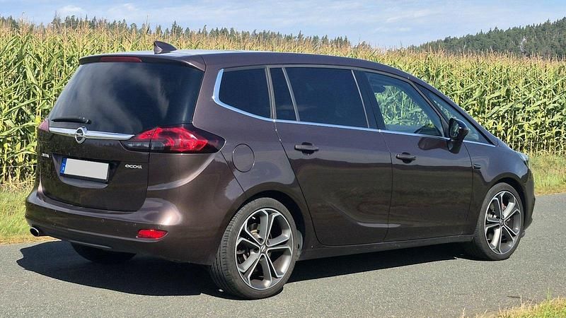 Gebraucht Opel Zafira Tourer Innovation 170 PS (125 kW) 2016 Braun Van / Kleinbus