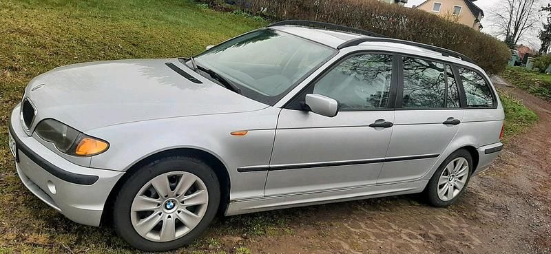 Gebraucht BMW 320 150 PS (110 kW) 2005 Grau Kombi
