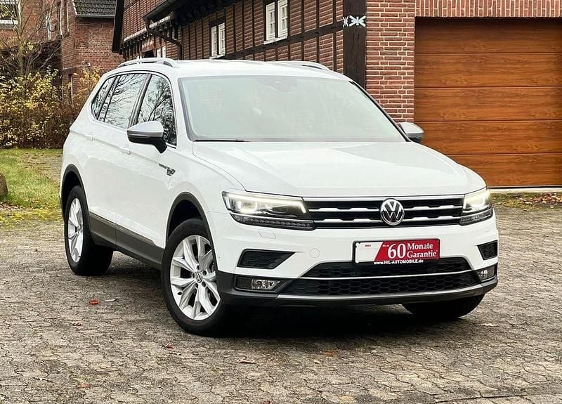Weiß Gebraucht 2021 VW Tiguan Allspace Highline SUV | 28.999 € (Fairer Preis) - Bild 1/4