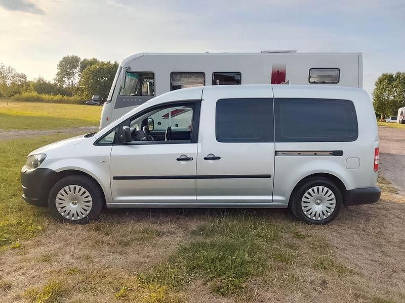 Silber Gebraucht 2012 VW Caddy Maxi Van / Kleinbus | 7.350 € (Superpreis) - Bild 1/4