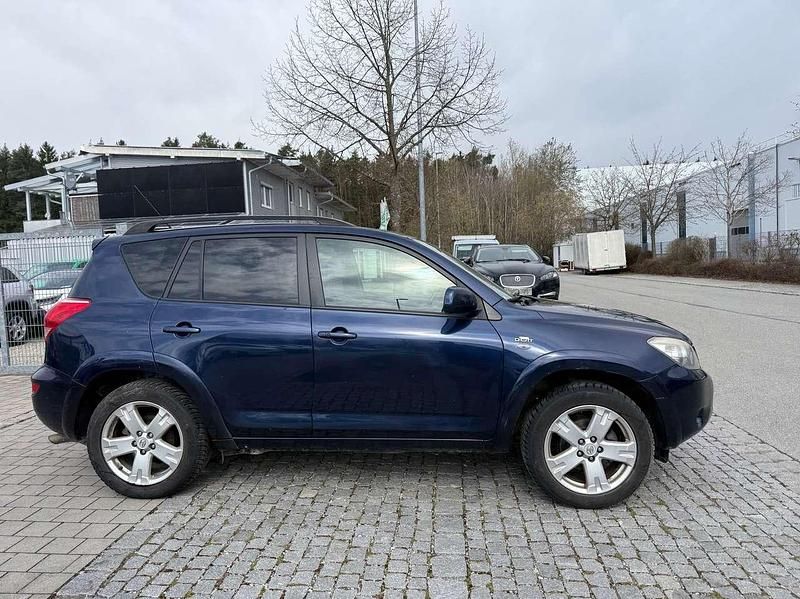 Gebraucht Toyota RAV4 Executive 177 PS (130 kW) 2006 Dark blue mica SUV