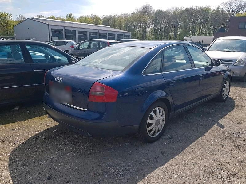 Second-hand Audi A6 265 CP (194 kW) 2000 Berlinǎ