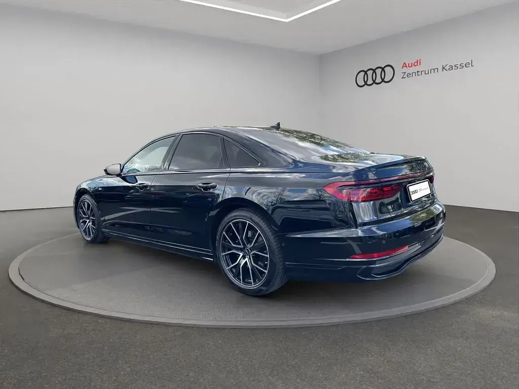 Gebraucht Audi A8 S-Line 286 PS (210 kW) 2024 Mythosschwarz metallic Limousine