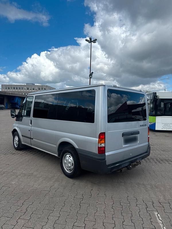 Usado Ford Transit 2005 Plateado Monovolumen