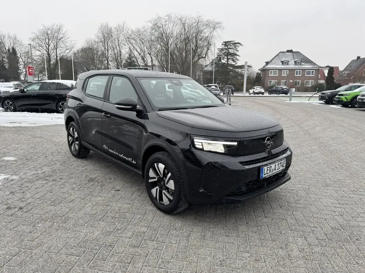 Gebraucht Opel Frontera Edition 83 kW (113 PS) 2025 Karbon schwarz SUV