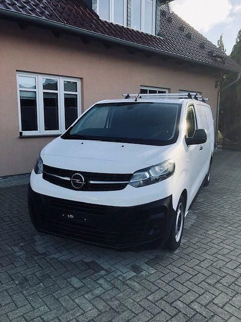 Jade weiss/arktis weiss Gebraucht 2022 Opel Vivaro Edition Van | 18.600 € (Guter Preis) - Bild 1/4