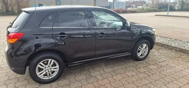 Gebraucht Mitsubishi ASX Diamant Edition 117 PS (86 kW) 2015 Schwarz SUV