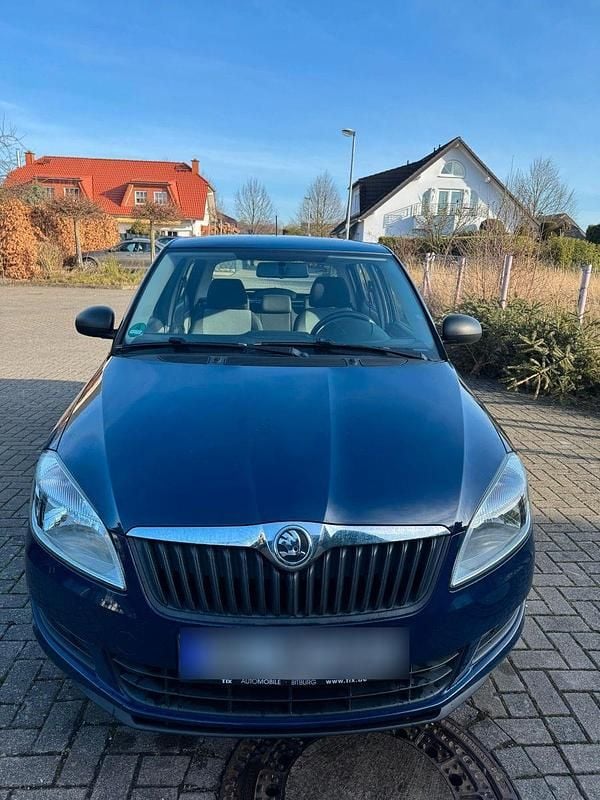 Blau Gebraucht 2013 Skoda Fabia Cool Edition Kleinwagen | 3.999 € (Guter Preis) - Bild 1/4