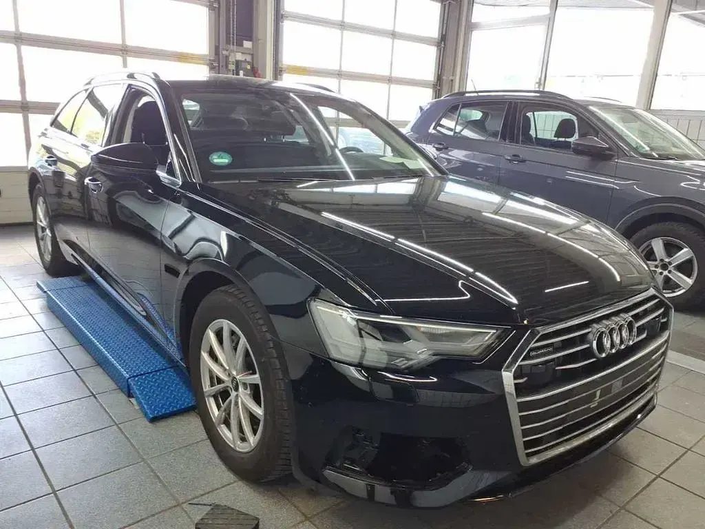 Gebraucht Audi A6 Sport 204 PS (150 kW) 2023 Brillantschwarz Kombi