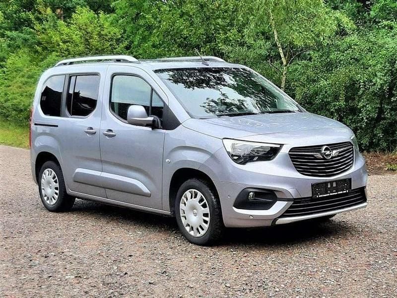 Używany Opel Combo Innovation 102 KM (75 kW) 2018 Szary Minivan