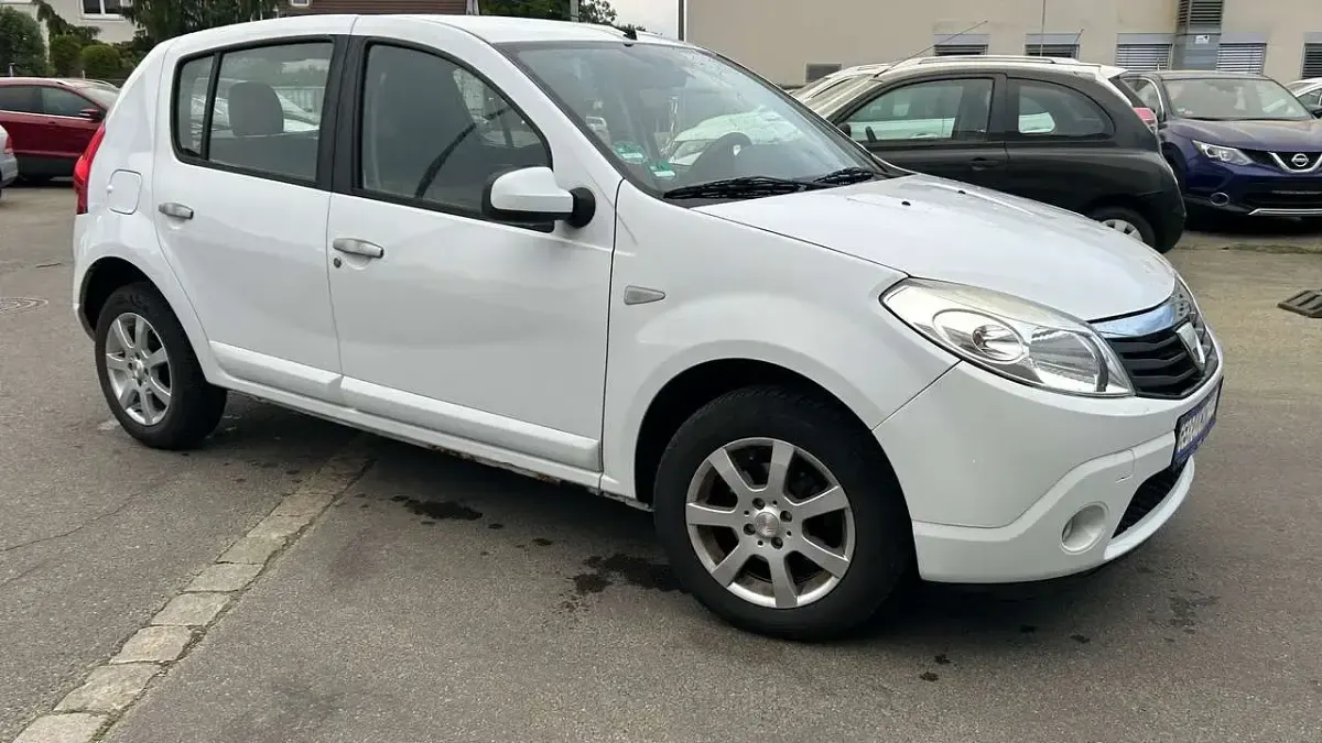 Gebraucht Dacia Sandero Lauréate 87 PS (63 kW) 2009 Gletscherweiss Limousine