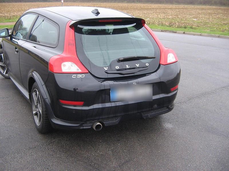 Gebraucht Volvo C30 R-Design 116 PS (85 kW) 2011 Schwarz Kleinwagen