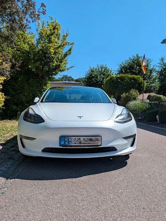 Gebraucht Tesla Model 3 366 kW (498 PS) 2022 Weiß Limousine