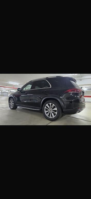Schwarz Gebraucht 2021 Mercedes GLE350 SUV | 50.900 € (Fairer Preis) - Bild 1/4